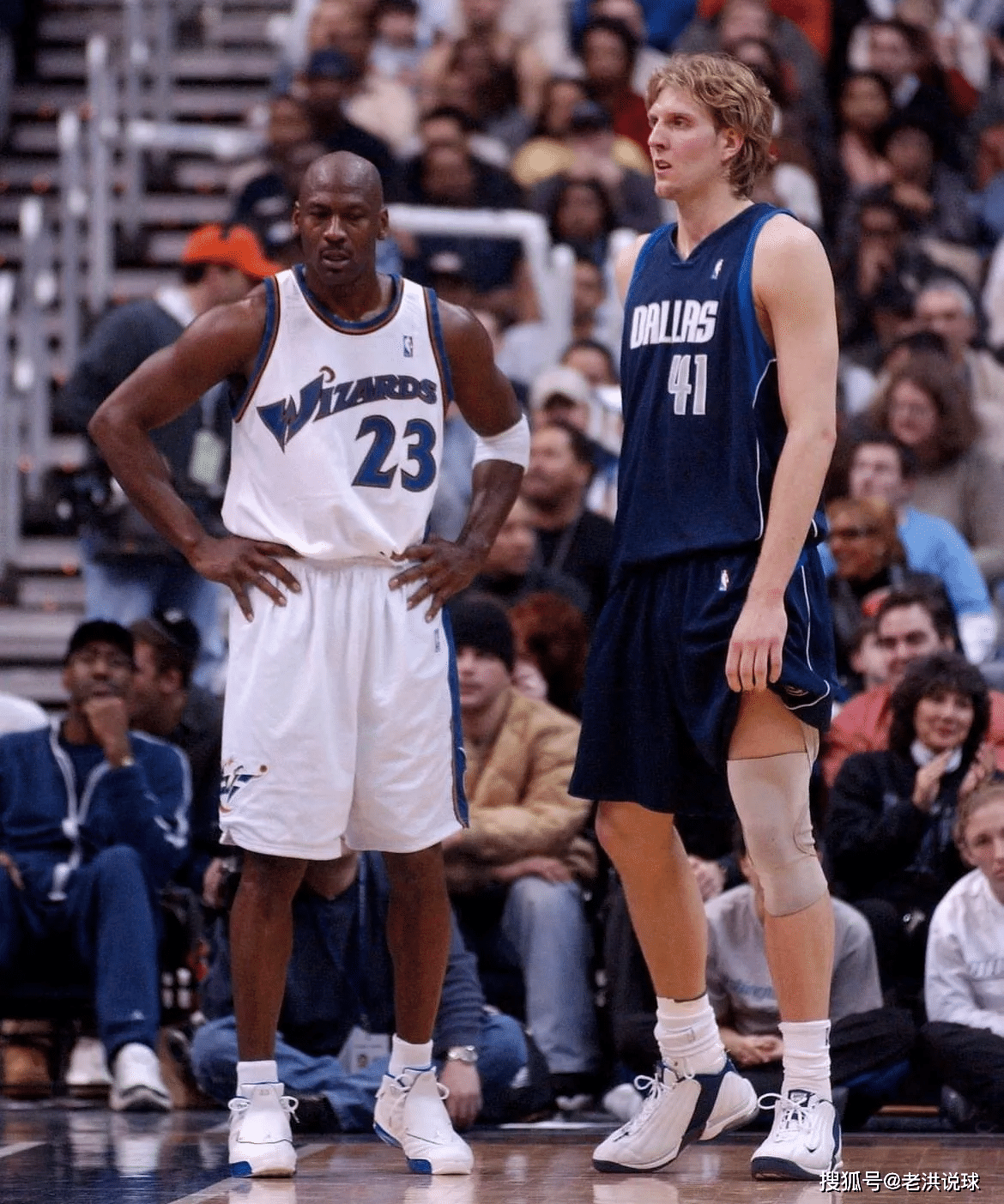 包含开拓者队关键时刻表现出色，逆转对手夺胜的词条